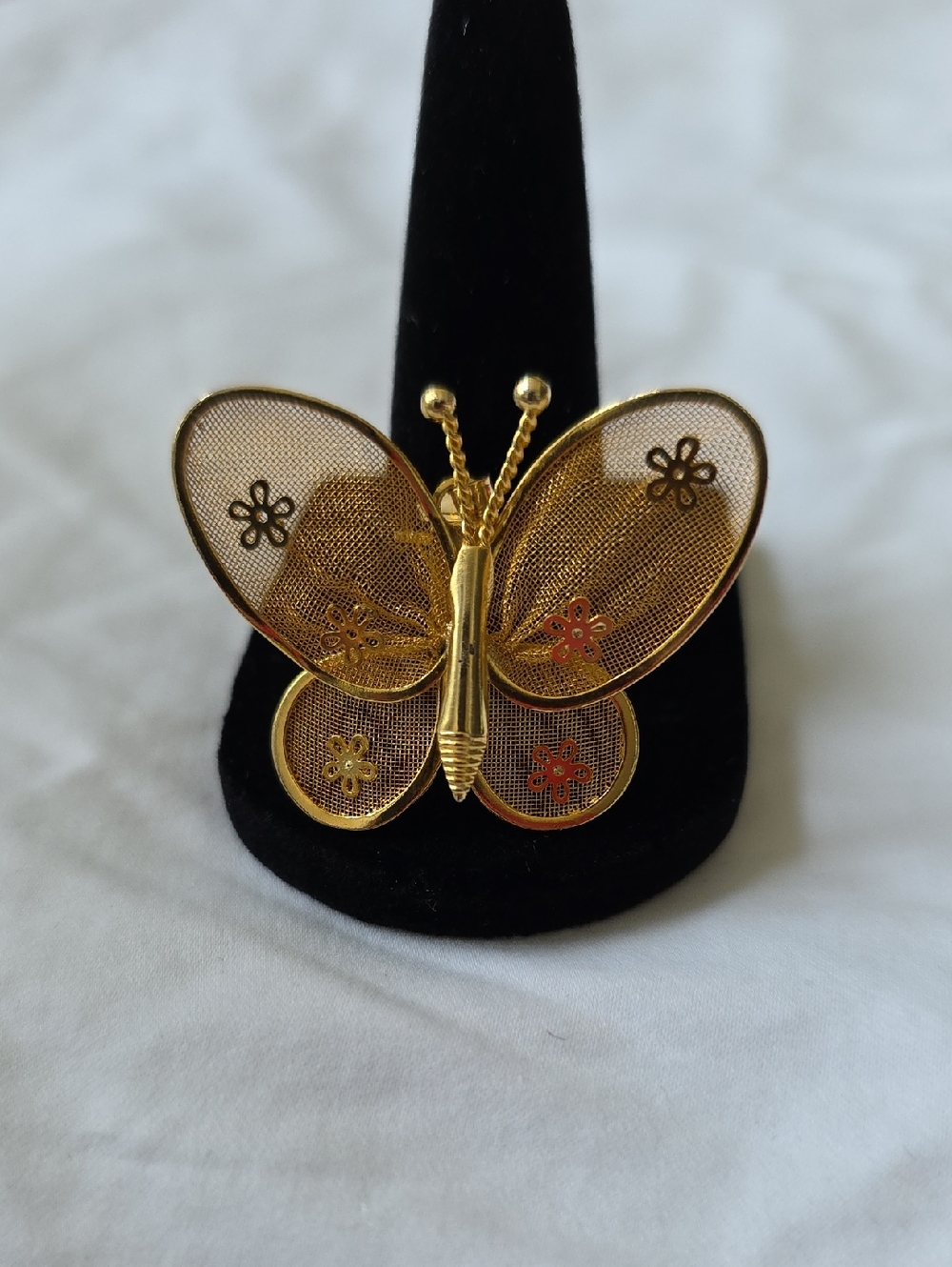 Gold Tone Vintage Retro Whimsy Mesh Butterfly Brooch/Pendant